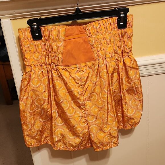Free People Movement "The Way Home" Orange Print High-Waisted Shorts Size XL - Picture 4 of 8